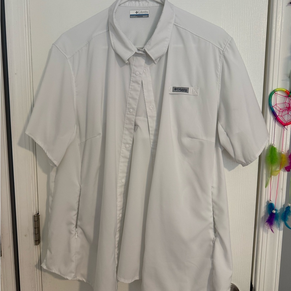 Columbia Women’s Tamiami short sleeve shirt, UPF 40 fabric. 2X.